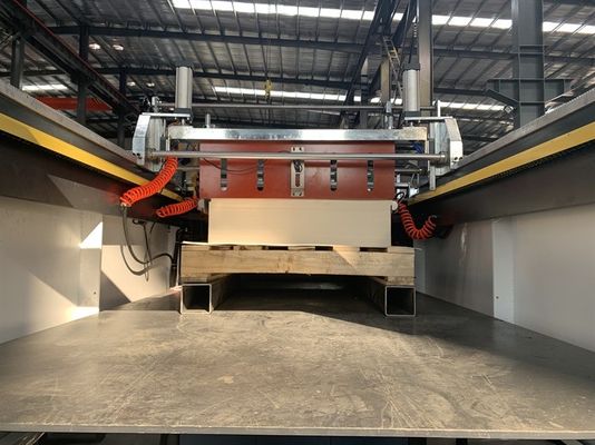 150 Mal/min Produktionskapazität Plastikfolie-Papierschneidemaschine mit Rundschneidemaschine