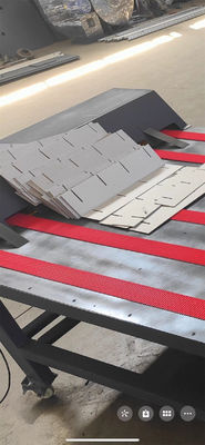 Papierformmaschine für die Aufmachung von Walzplatten, mit einer Spannweite von 42 mm