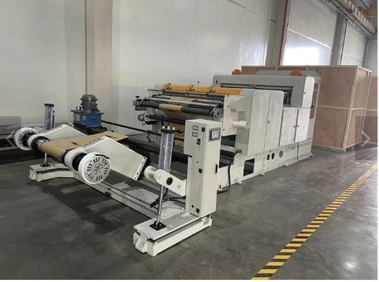 220V Spannung Automatisches Servo Präzision Rotationsmesser Roll To Sheeter Schnitt Offset