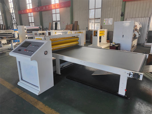 Automatische NC-Kartonschneidemaschine für die Herstellung von doppelschichtiger Wellpappe