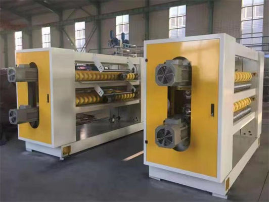 Hochgeschwindigkeits-automatische Nc-Schnittmaschine zur Herstellung von Wellpappe aus Karton