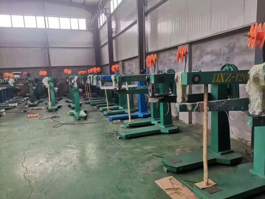 Erschwingliche halbautomatische Kartonbox-Stichmaschine für die Wellenschmelzindustrie