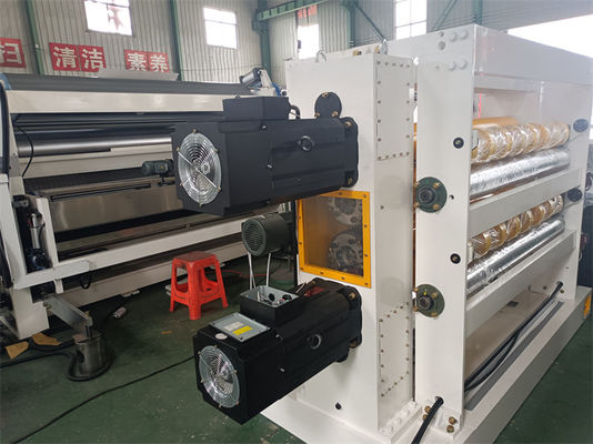 Doppelschraubmesser-Doppelschicht-Rotationsschneidemaschine für Korrugatorlinie 6000mm Gleis