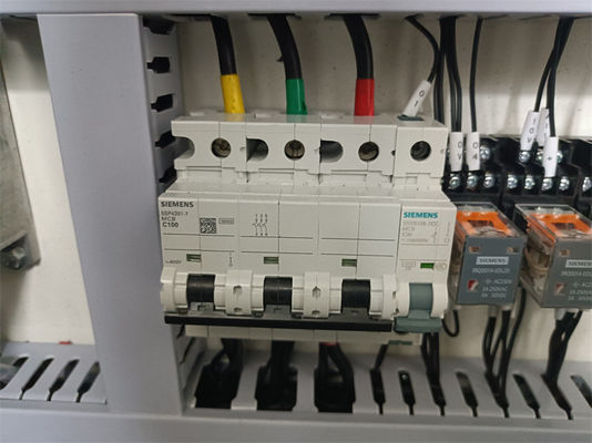 1800mm Funktion Kartonbox Cut Off Maschine für Wellkartonboxen Produktionslinie