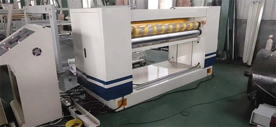 6000 mm Streckenlänge Elektrisch angetriebene NC Wellkarton-Karton-Schnittmaschine