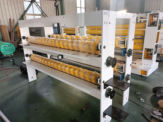 Liheng Nc Schneidmaschine mit doppelt helikalischem Kreuzschneider für 3-fach-Korrugator-Linie