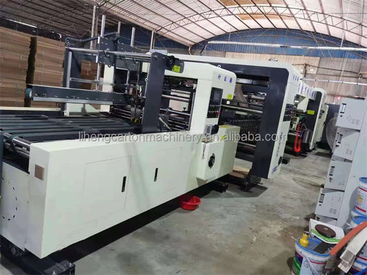 Flexodruckmaschine mit 4 Farben und automatischem Ordnerklebstoff