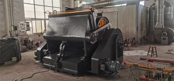 Papierformmaschine Karton-Gewürbelte Druckschneidemaschine auf Wunsch des Kunden