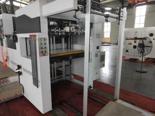 Automatische Flachbett-Wallplatten-Druckschneidmaschine mit hoher Präzision