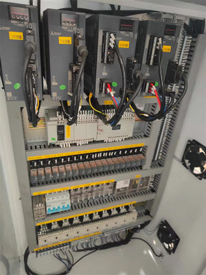 3200 KG Halbautomatische Zwei-Stücke-Stickmaschine zur Herstellung von Wellkartons
