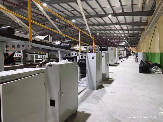 0.75KW Horizontale Ausgabe Hochgeschwindigkeit 5 Ply Wellkartonbox Produktionslinie
