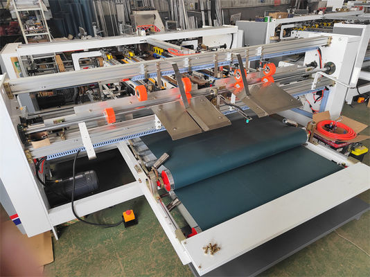 Automatische Textil-Folder-Kleber für Spot-Lieferung