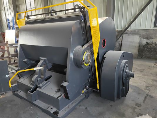2000*2500*1930mm Halbautomatische Schneidmaschine zum Gewinn