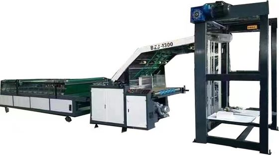 Laminationsmaschine für Walzkarton Halbautomatische industrielle Flötenlaminationsmaschine