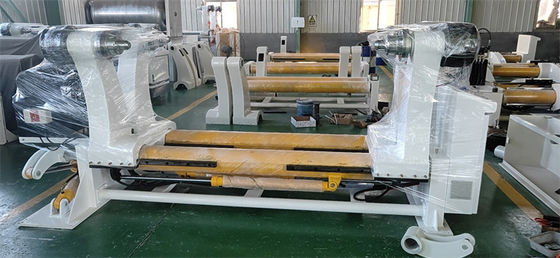 380V Spannung Hydraulische Wellenlose Mühle Rollstand für die Herstellung von Kartonverpackungskisten