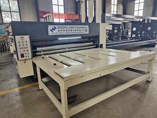 Halbautomatische Kartonketten-Füttermaschine Flexo-Druck-Slotting-Rotationsmaschine
