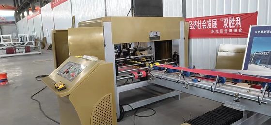 Automatische Flexo Folder Gluer Maschine für APPAREL Kartonbox, die Nachfrage der Kunden