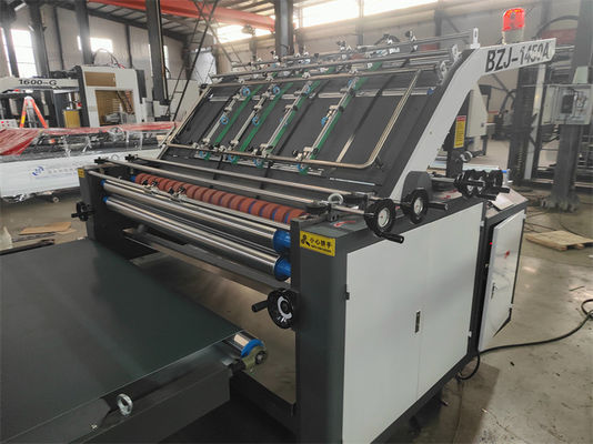 Hohe Produktivität Halb-automatische Walzplattenflötenlaminiermaschine 13,5m x 2m x 2,9m