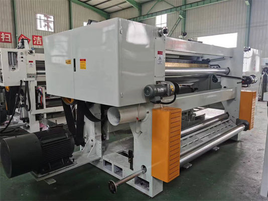 1200*960*2200mm Bauernbetriebe 2 Ply Automatische Einfachmaschine Hydraulische Mühle Rollstandmaschine Karton