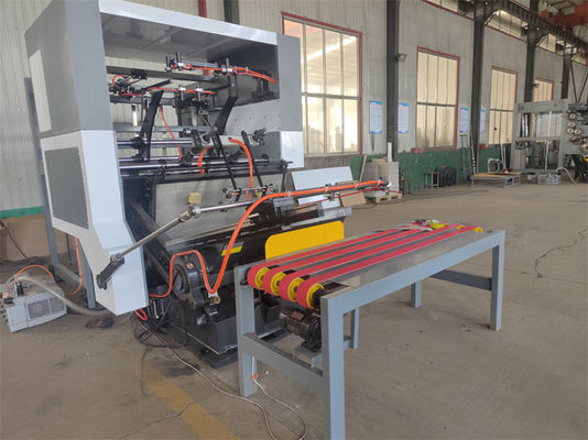 Benutzerdefinierte automatische Zuführmaschine Flachbett Karton Papierschneidemaschine 5,5 kW