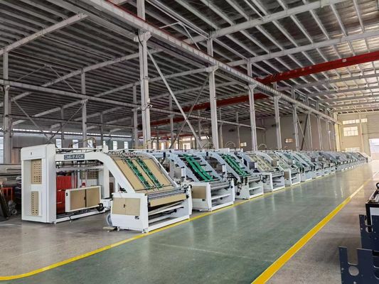 Geschwindigkeit Halbautomatischer Flötenlaminator für Wellpappe Maximalgeschwindigkeit 6000 Blätter/h