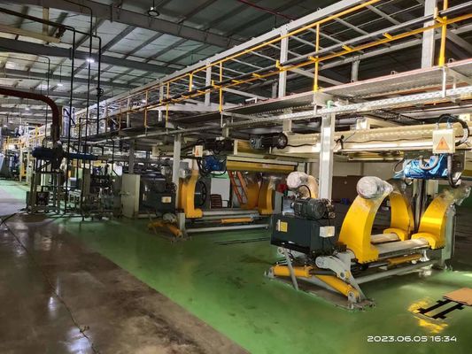 Stil 3Schicht 5Schicht Hebei Wellpappe Produktionslinie perfekt für verschiedene Flötenbreiten
