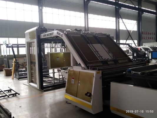 Flötenlaminierungsmaschine mit kleinen automatischen Kartonlaminierungen 13,5 m x 2 m x 2,9 m