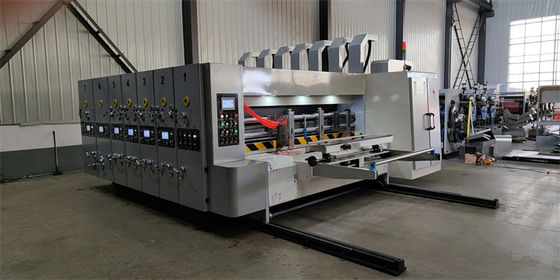 Automatische Druck- und Schneidmaschine für das Drucken von Wellkartonboxen