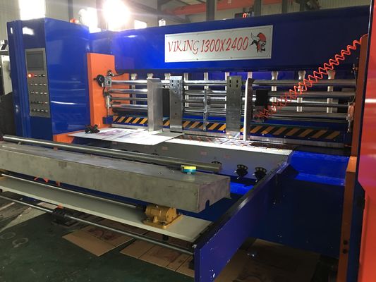 220V Wellkartonbox Flexo-Drucker Kartondruckdruckschneidemaschine mit Schleifmaschine und Schnittmaschine