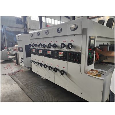 Vollautomatische Flexodruckmaschine mit 380 V Spannung