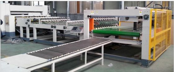 1400-2800mm 2 Ply 3 Ply 5 Ply Wellfarbe E Flöte Karton Box Kartonherstellung